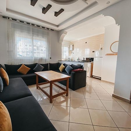 Enjoy Your Vacation Here, 1 Min To The Beach, Only For Families !! Martil Dış mekan fotoğraf