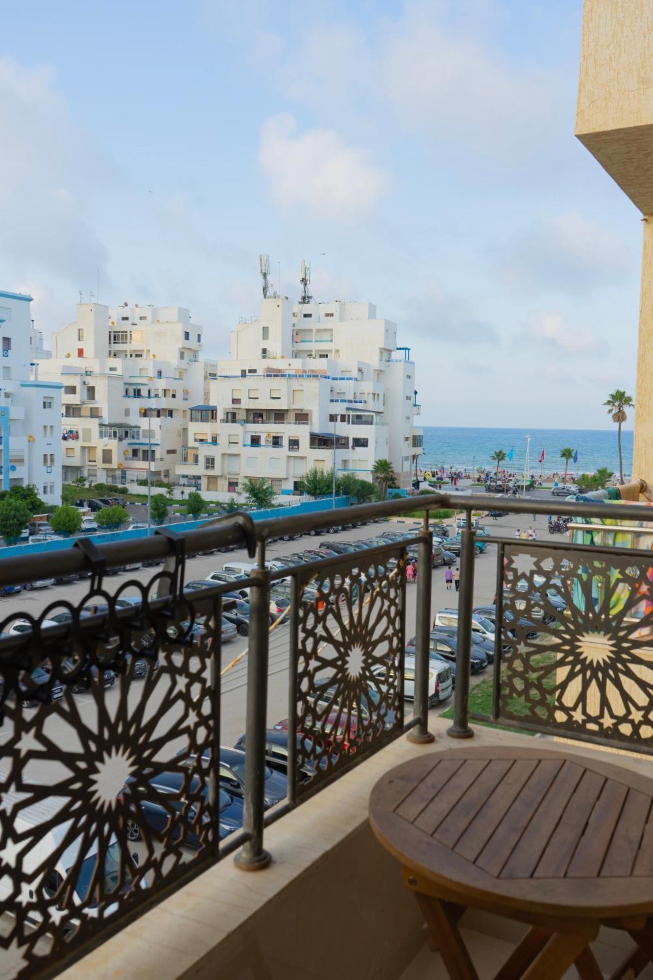 Enjoy Your Vacation Here, 1 Min To The Beach, Only For Families !! Martil Dış mekan fotoğraf